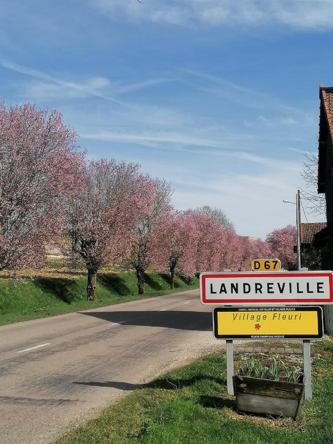 Chambre D'Hotes Esprit De Famille Landreville Zewnętrze zdjęcie