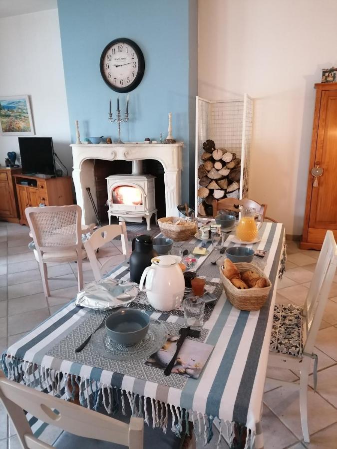 Chambre D'Hotes Esprit De Famille Landreville Zewnętrze zdjęcie
